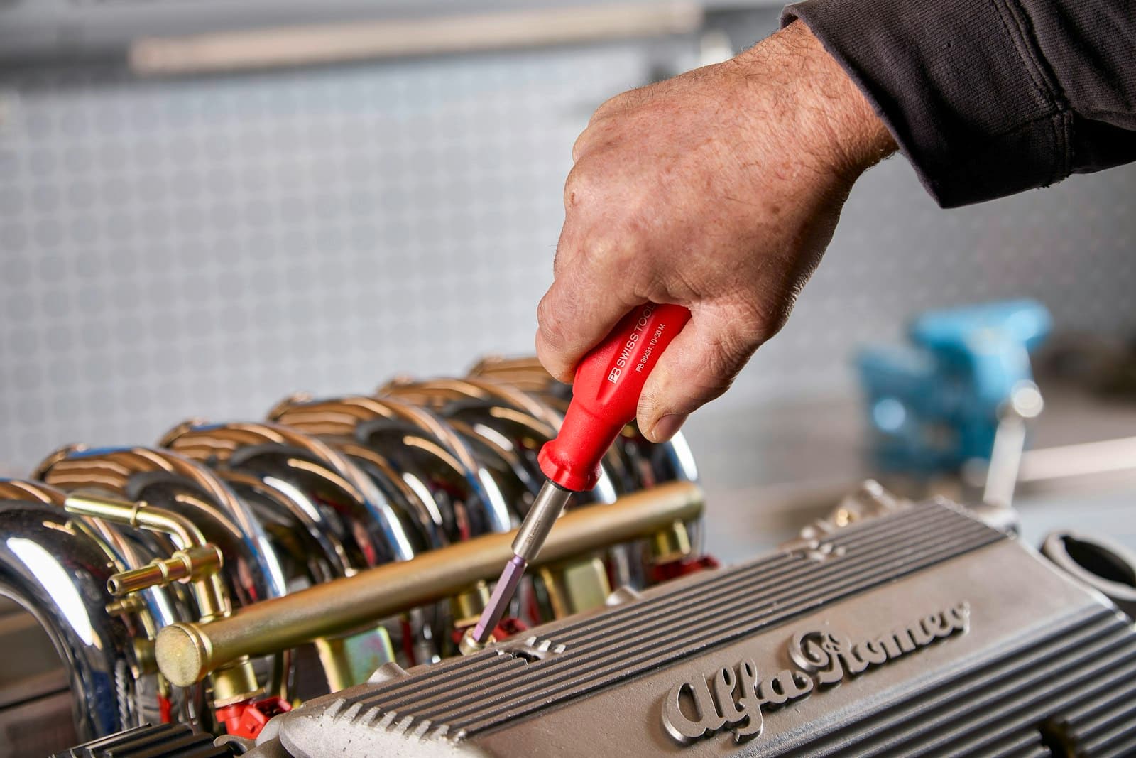 KFZ-Mechatroniker — Berufsbild und Gehalt 2026